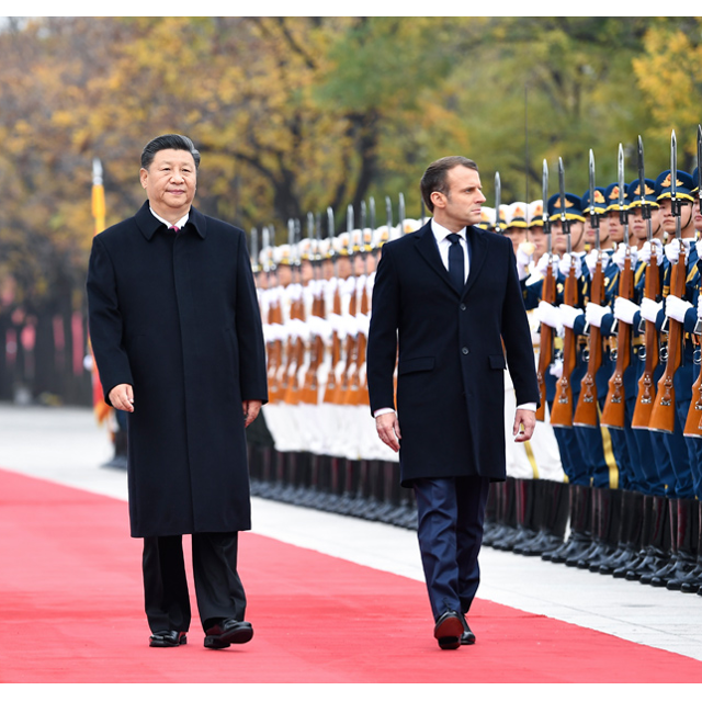 習(xí)近平同法國總統(tǒng)馬克龍共同會(huì)見記者 法方將應(yīng)邀擔(dān)任2024年第七屆中國國際進(jìn)口博覽會(huì)主賓國