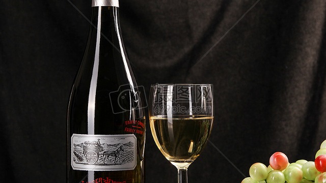 摩爾多瓦擬修訂葡萄酒市場(chǎng)組織條例，下面跟著博來(lái)珍品進(jìn)口食品批發(fā)小編一起來(lái)看看吧!更多進(jìn)口食品批發(fā)，歡迎來(lái)電咨詢(xún)上海博來(lái)珍品進(jìn)出口有限公司，服務(wù)熱線：021-3538336。