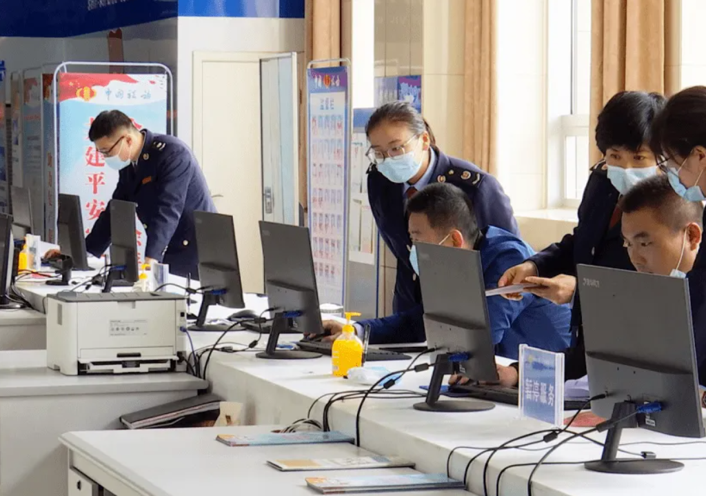 各方齊發(fā)力 完善外貿(mào)服務(wù)保障機(jī)制